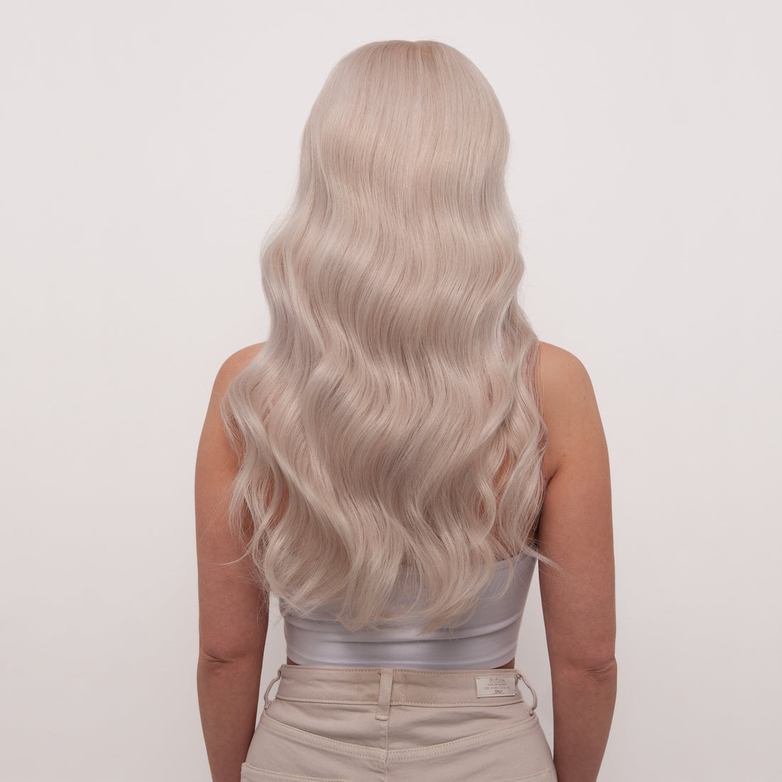 Izzy First Class - Alopecia